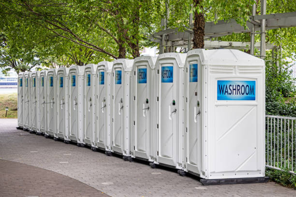Best Portable restroom trailer rental  in Meadow Lake, NM